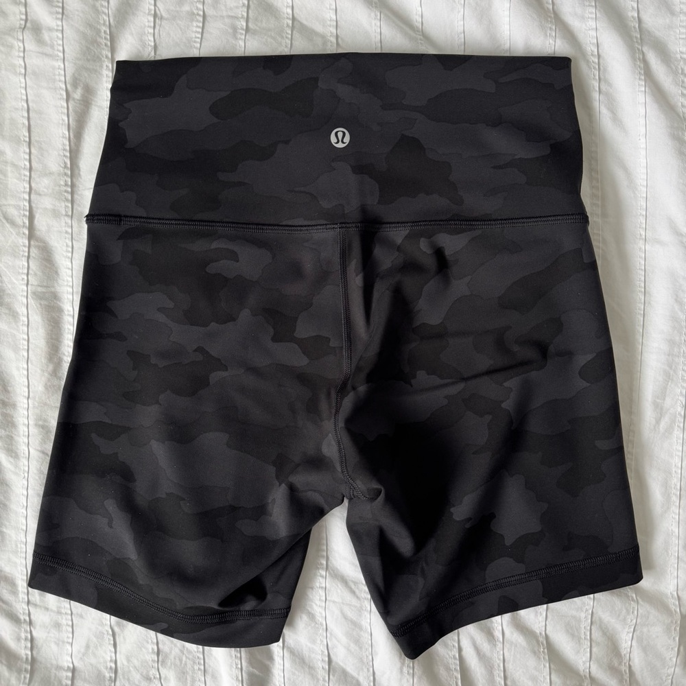 Lululemon Wunder Train 6” shorts